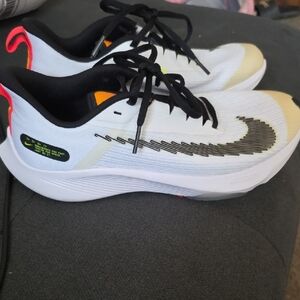 Womens Nike Air Zoom 2 Shoes 5.5